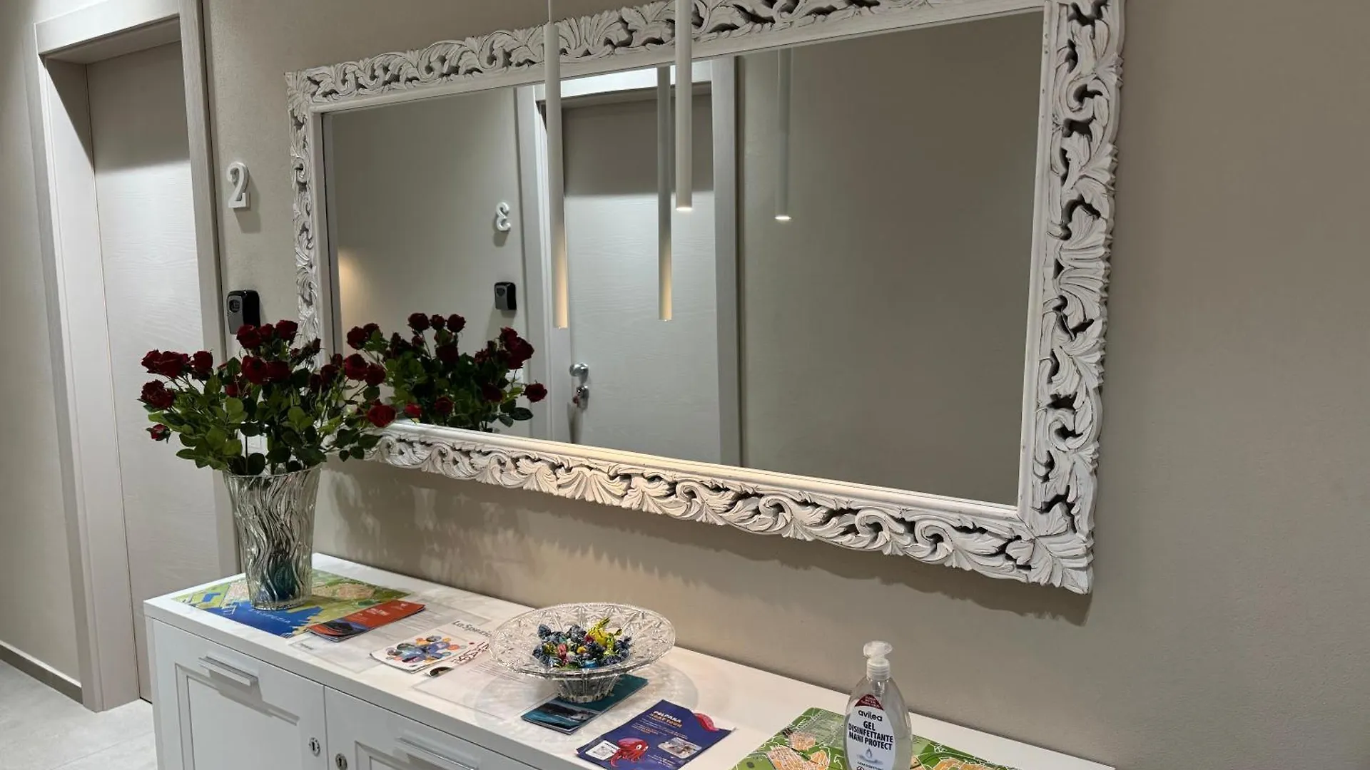Lina Suites & Rooms La Spezia 0*,  Włochy