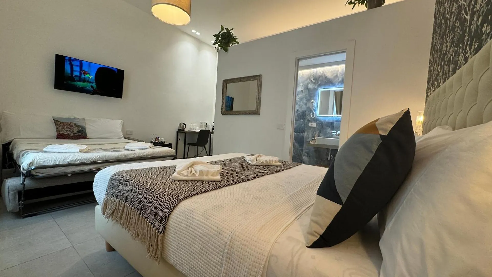 Lina Suites & Rooms La Spezia Włochy